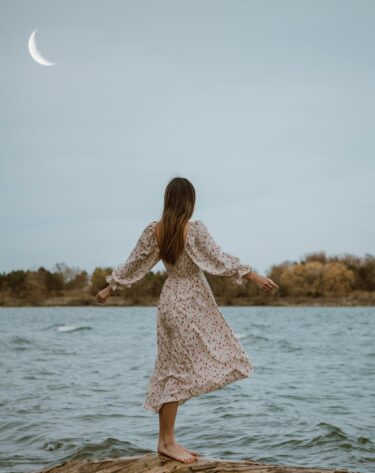 34歳、35歳女性のお見合いファッション完全ガイド「また会いたい」と思われる服装の3つのポイント